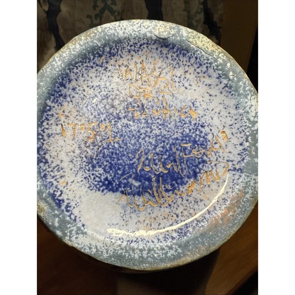 VTG‎  Jamaica Wassi Art Vase Carved Rare Pottery 9 Inches Blue/Tan Abstract 2001